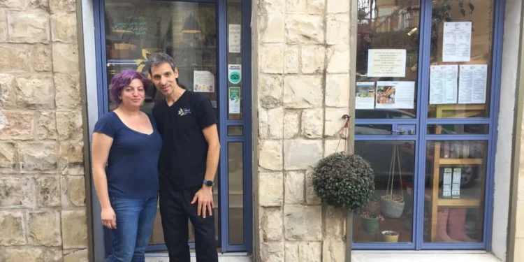 Panadería israelí ofrece productos sin gluten que son un éxito