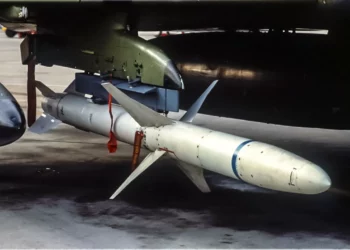 Rusia “derriba” 4 misiles antirradiación AGM-88 sobre la región de Belgorod