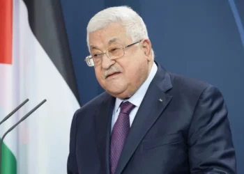 Mahmud Abbas dice que se opone a la “resistencia armada”, por ahora