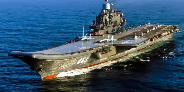 El único portaaviones de Rusia sufre un nuevo incendio