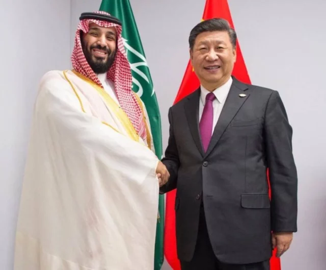 Petróleo, misiles y programa espacial: China atrae a Arabia Saudita con “ofertas festivas”
