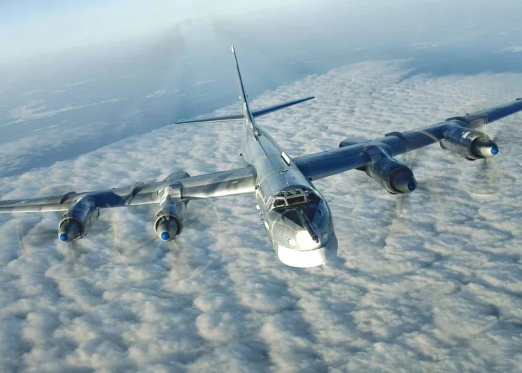 Bombarderos de largo alcance chinos y rusos realizan visitas recíprocas a sus bases
