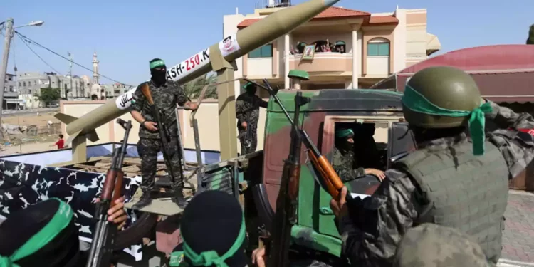 Grupos terroristas colocan lanzacohetes cerca de las escuelas de Gaza