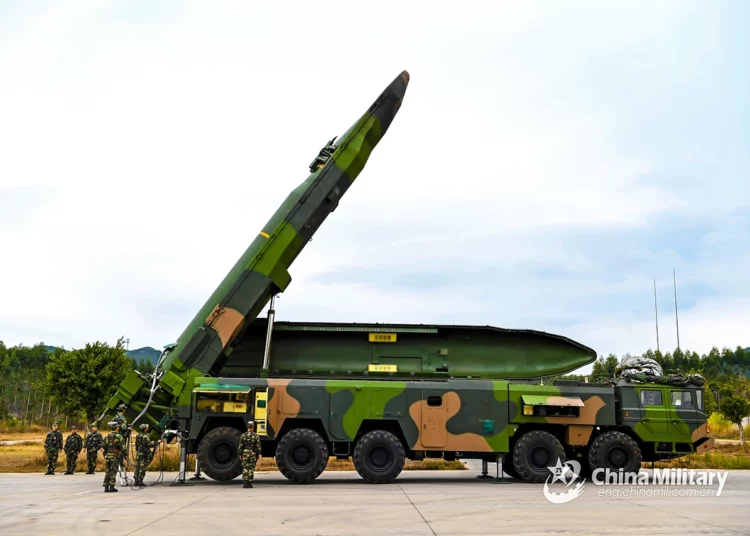 China dice que sus misiles Dongfeng pueden “perforar” los hangares a prueba de explosiones de Taiwán