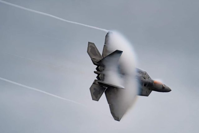 Estados Unidos despliega F-15 Strike Eagles cerca de Rusia