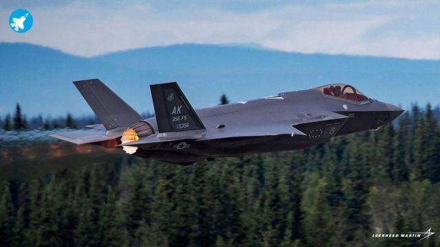 F-35B de EE.UU. fue avistado con la “nariz” hacia abajo en una pista de aterrizaje en Japón