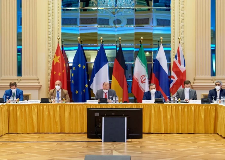 Irán y la Unión Europea se reúnen en Jordania para conversar sobre el acuerdo nuclear