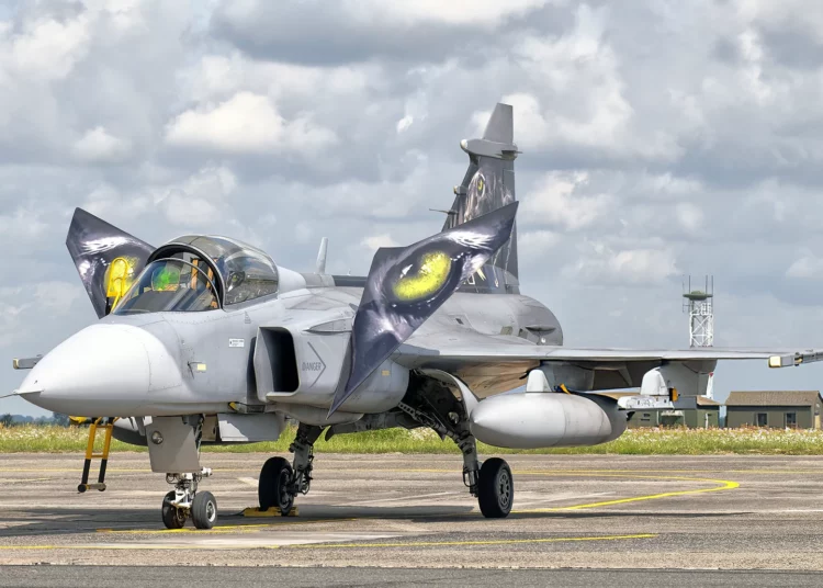 Suecia “rechaza” la petición de Ucrania de aviones de combate JAS-39