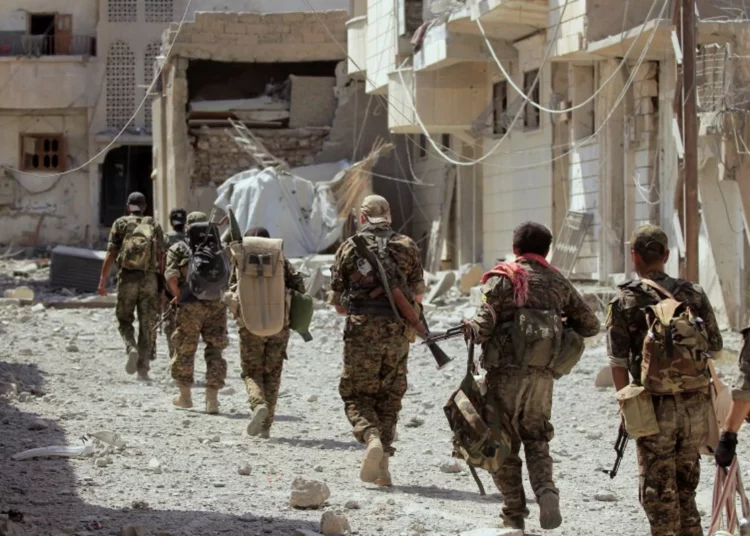 Ataque de ISIS en Raqqa mata a 6 miembros de las fuerzas de seguridad kurdas