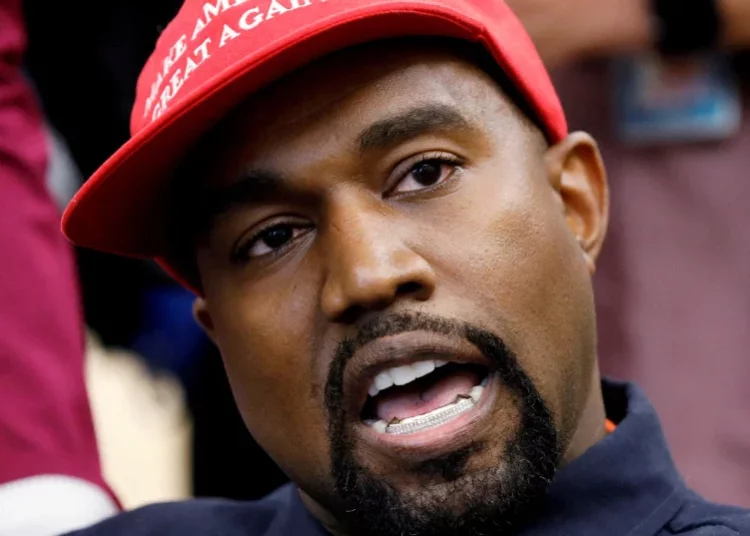 Kanye West elogia a Hitler en programa estadounidense