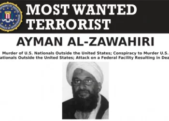 El presunto líder muerto de Al Qaeda aparece en un video recién publicado