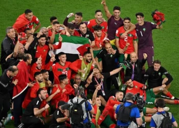 Marruecos elimina a España y se convierte en el primer país árabe en cuartos de final del Mundial
