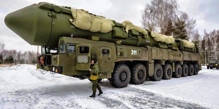 Rusia “activa” el misil balístico intercontinental RS-24 Yars