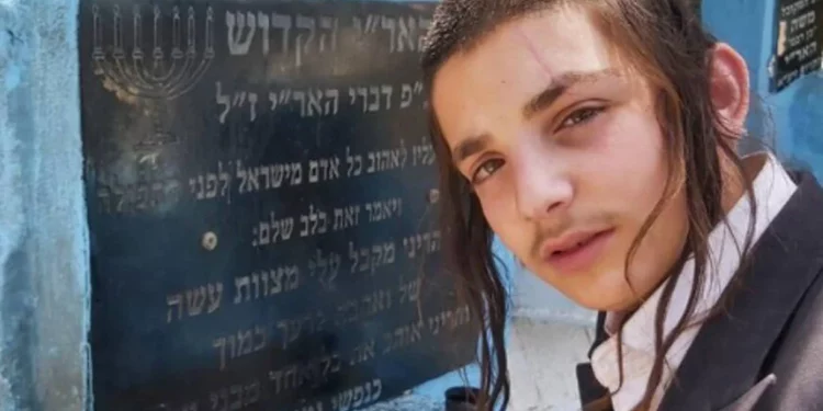 La policía reanuda búsqueda del joven haredí desaparecido Moshe Klinerman