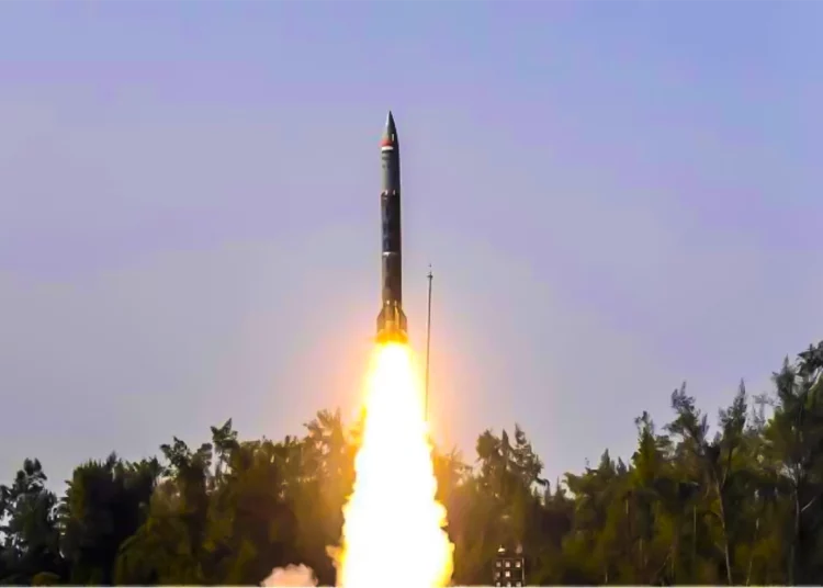 India desplegará misiles balísticos tácticos cerca de la frontera con China y Pakistán