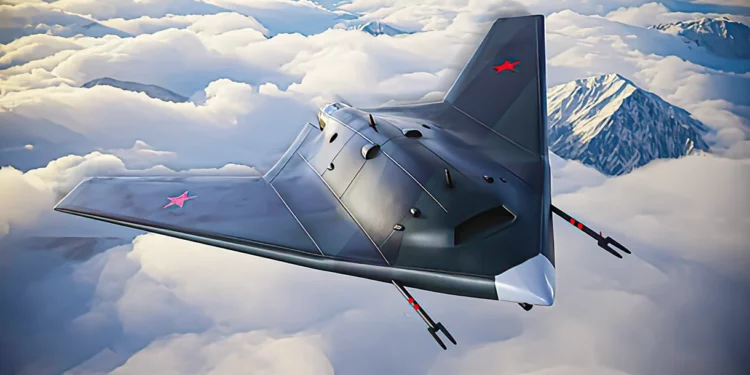 El S-70 ruso volará en el vacío perfecto más allá de la Tierra