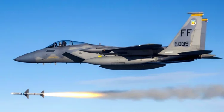 La Fuerza Aérea de EE.UU. dice adiós a los F-15 Eagles en Japón