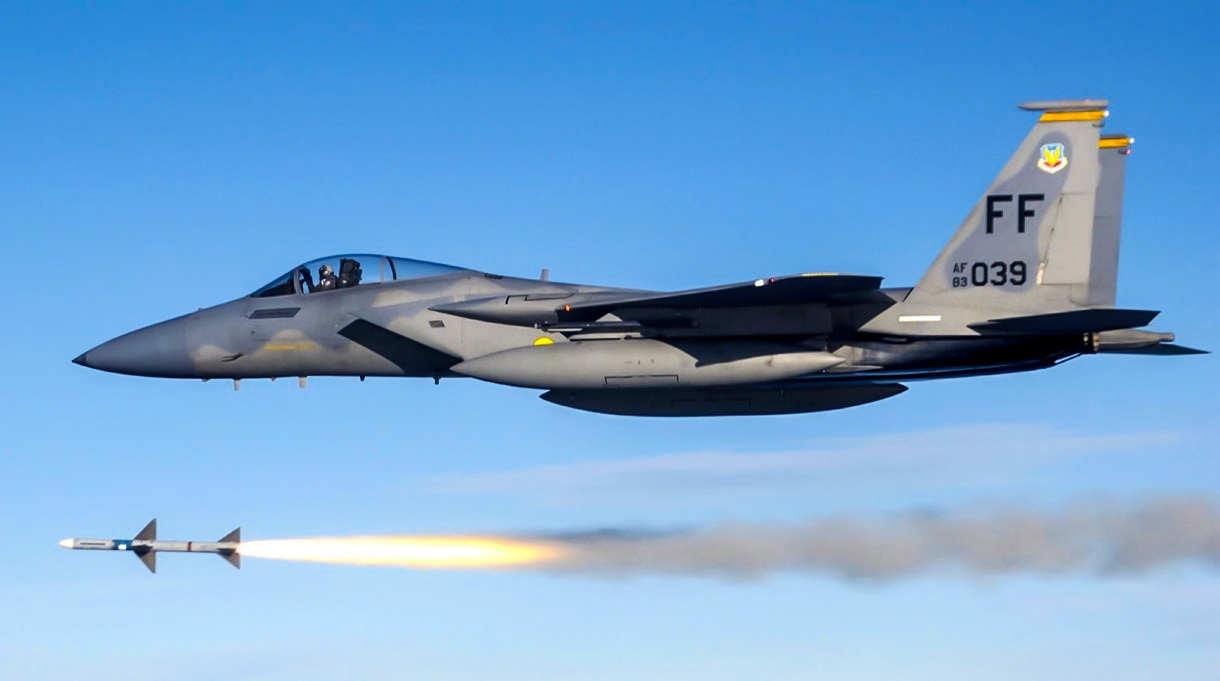 La Fuerza Aérea de EE.UU. dice adiós a los F-15 Eagles en Japón