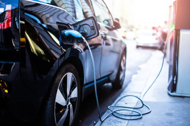 Los vehículos eléctricos representan el 10% de los autos nuevos vendidos en Israel en 2022