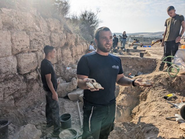 Hallan elaborada cueva funeraria dedicada a “Salomé” en el sur de Israel