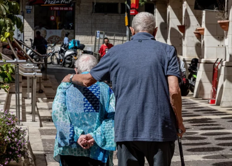 Estudio prevé un aumento del 48% de israelíes mayores de 75 años para 2030