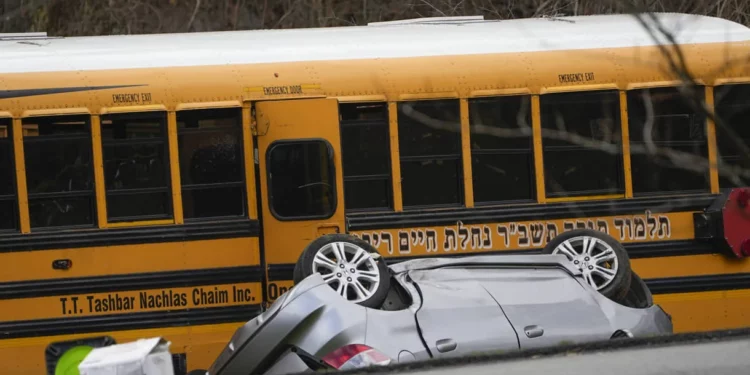 7 niños judíos heridos en un accidente automovilístico en Nueva York