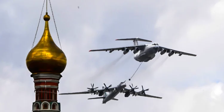 Rusia aleja sus bombarderos de la base aérea de Engels tras un nuevo ataque ucraniano con drones
