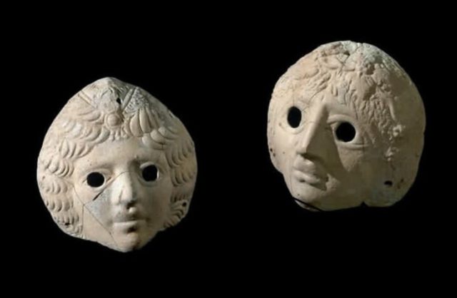 Arqueólogos hallan cabezas de piedra de dioses griegos en la antigua ciudad de Aizanoi