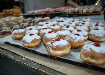 Muere un israelí al atragantarse con un donut de Janucá