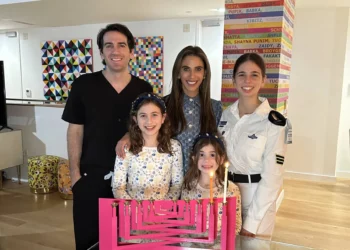 Estrella de Real Housewives of NY lidera una campaña contra el antisemitismo