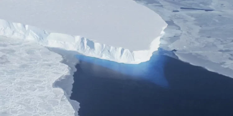 Los científicos descubren una nueva razón del deshielo de los glaciares antárticos