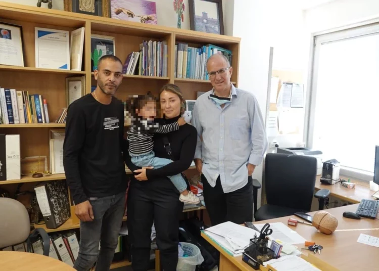 Médicos israelíes extraen tejido cerebral de la nariz de una niña para evitar una “catástrofe”