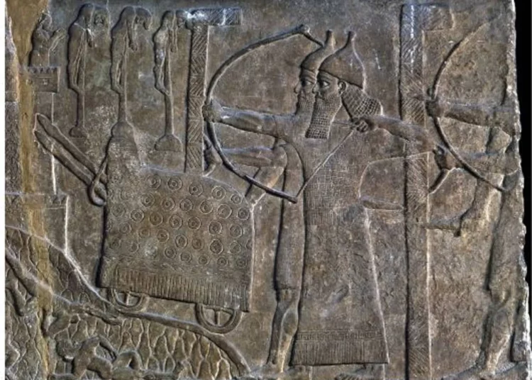 Descubrimiento arqueológico en Irak revela las puertas de un antiguo palacio