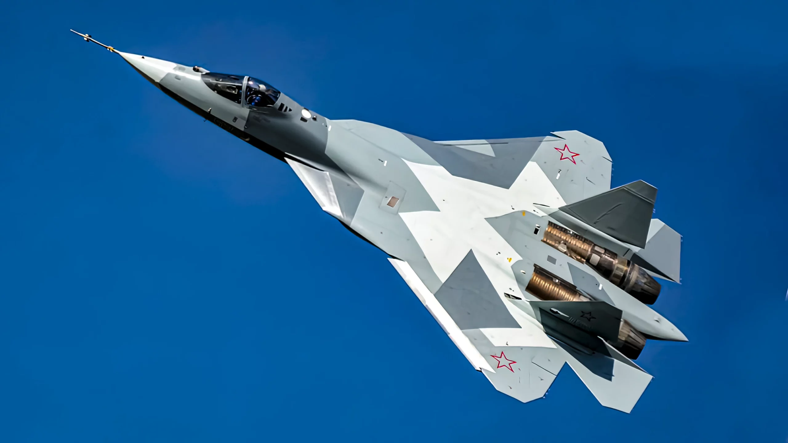 Desperate flight of Su-57 to Vietnam for funding