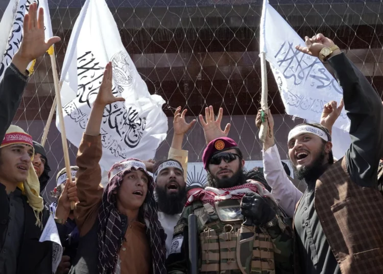Los talibanes llevan a cabo su primera ejecución pública desde que retomaron el control de Afganistán