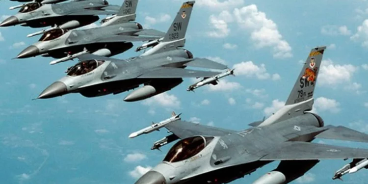 Ucrania reitera su petición de cazas F-16