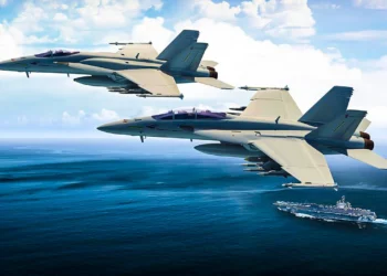 Cazas F/A-18 y F-35 de la Armada de EE.UU. se instalan en el Indo-Pacífico