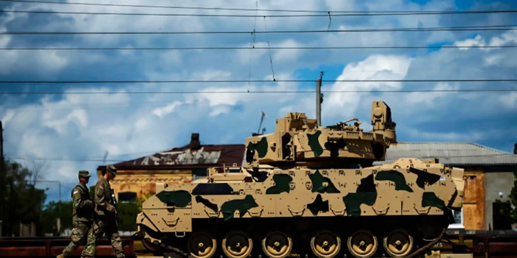 Estados Unidos entregará 50 vehículos de combate Bradley a Ucrania