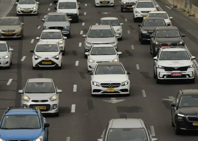 El Ministerio de Transportes reduce las restricciones de vehículos en la carretera Tel Aviv-Jerusalén