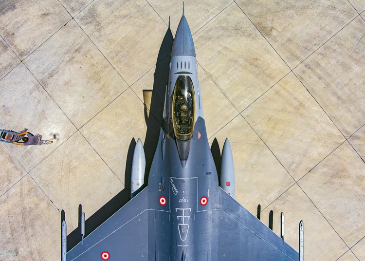Turquía y EEU.UU discuten sobre la adquisición de cazas F-16 y los lazos con la OTAN