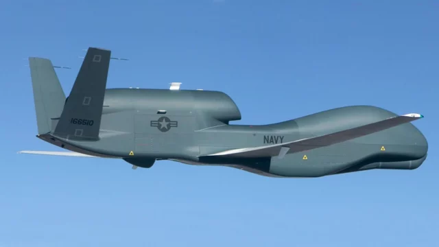 RQ-4B estadounidense opera cerca de Leningrado