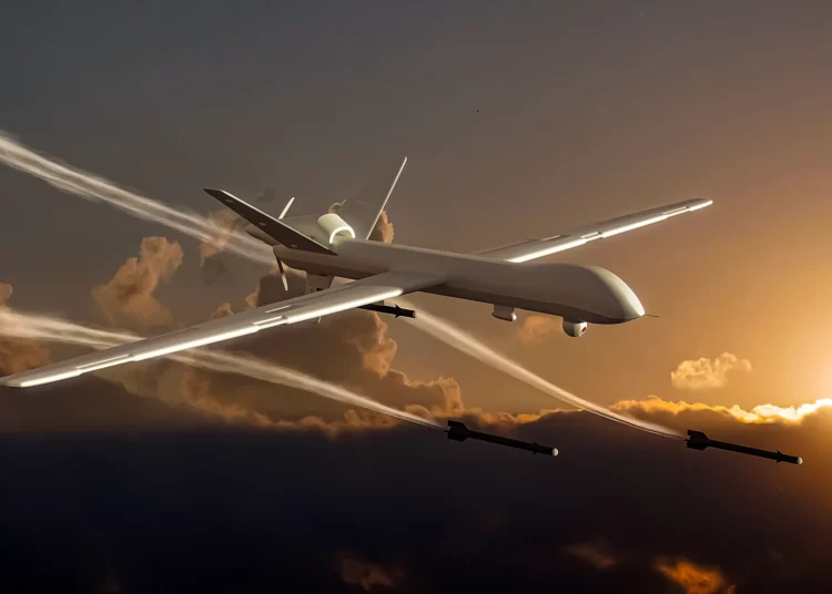 Irán está desarrollando un portaaviones para sus drones suicidas