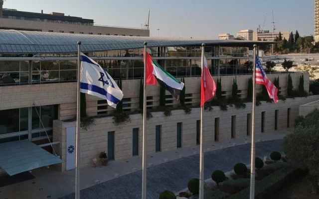 Emiratos advierten a Israel que la anexión de Judea y Samaria sería una línea roja