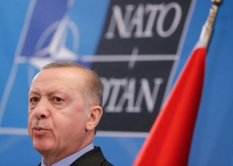 ¿Está Turquía destinada a ser expulsada de la OTAN?