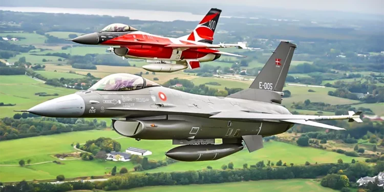 EE.UU. convence al Reino Unido para que apruebe el envío de cazas F-16 a Argentina