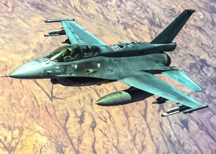 Lockheed Martin anuncia con éxito el primer vuelo del caza F-16 Block 70