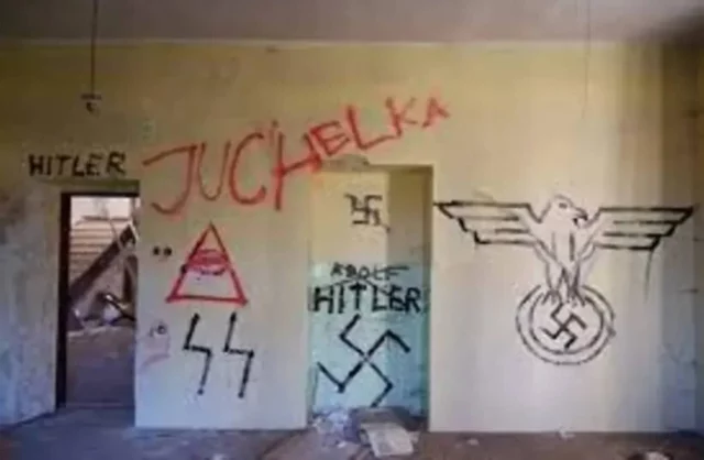 Grafiti antisemita afirma que los judíos impulsan la guerra con Rusia