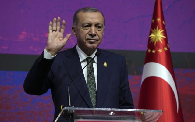EE.UU. y Turquía sancionan a cuatro personas acusadas de proporcionar fondos al Estado Islámico