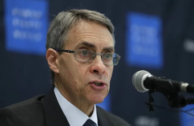 Harvard restablece la beca al ex jefe de Human Rights Watch tras sus críticas Israel