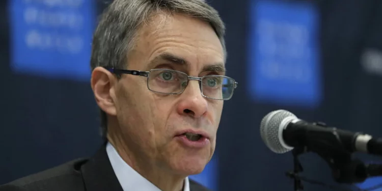 Harvard restablece la beca al ex jefe de Human Rights Watch tras sus críticas Israel